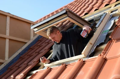Pose de fenêtres de toit Velux à Crollon